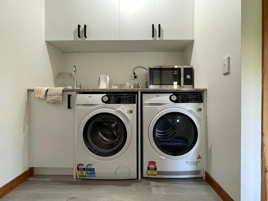 tranquil 3brms bush cabin - Resim 37