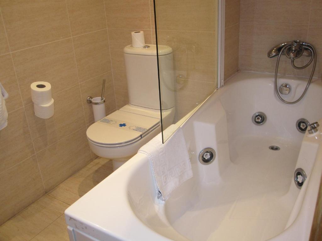 Un baño de Abadía Burgos Camino Santiago