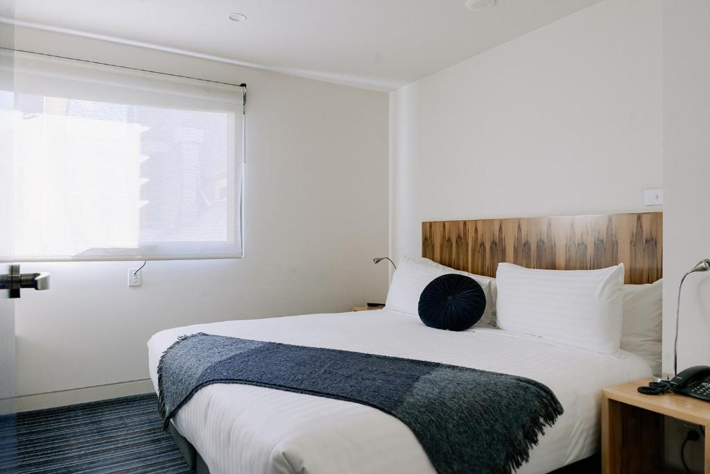 Salamanca Wharf Hotel