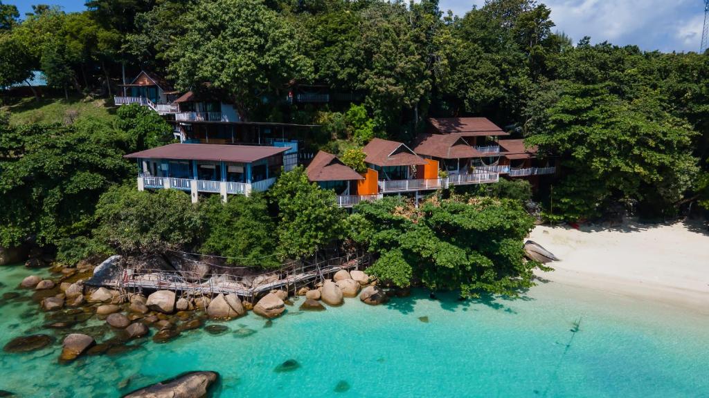 Chareena Hill Beach Resort