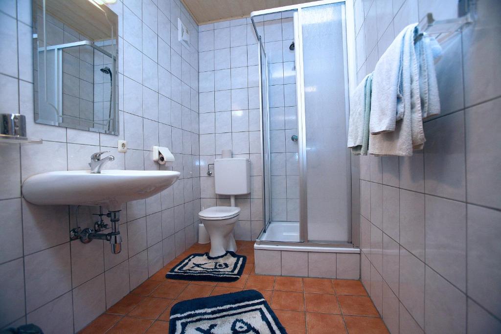 Koupelna v ubytování Gasthof Maly