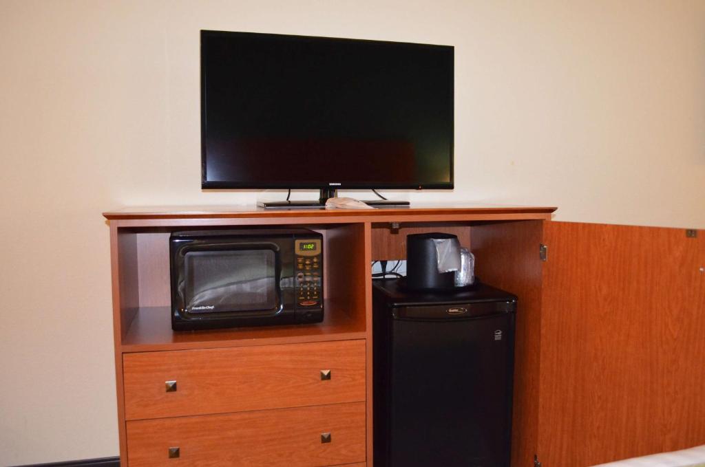Best Western Liberty Inn DuPont JBLM photo