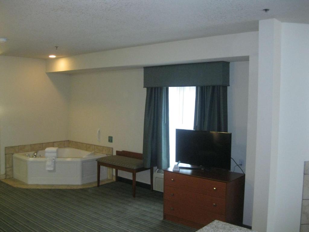 Best Western Liberty Inn DuPont JBLM photo