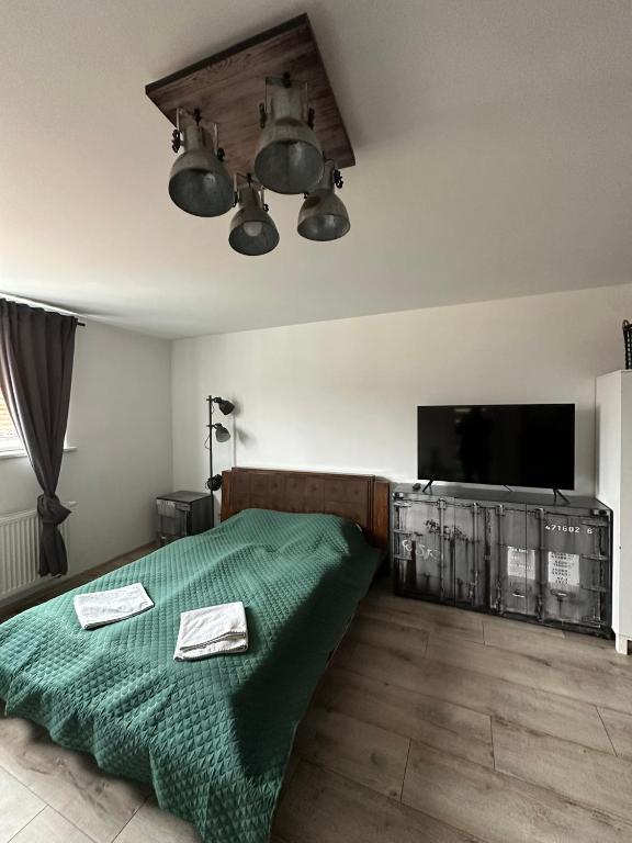 Red Bike Apart's - 15