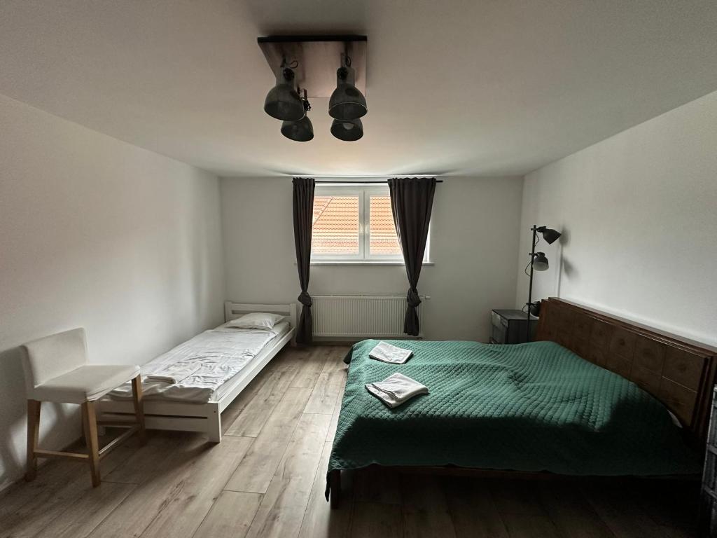 Red Bike Apart's - 16