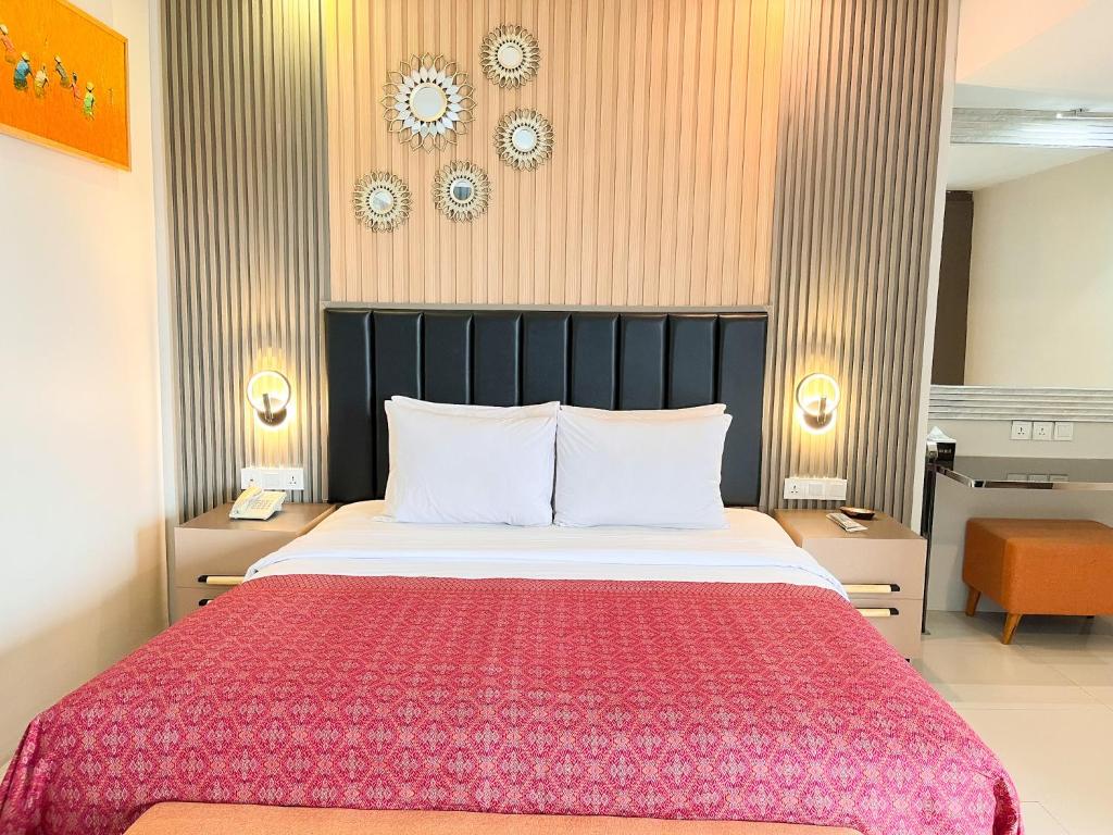 Verse Hotel Cirebon - Suite Familiale Avec Jacuzzi Et Sauna