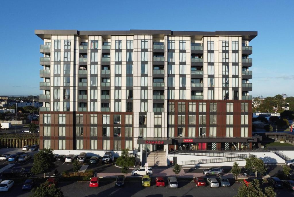 Ramada Suites by Wyndham Auckland Manukau Pacfic Centre - Resim 2