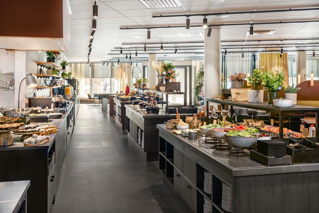 Clarion Hotel Karlatornet - Resim 22