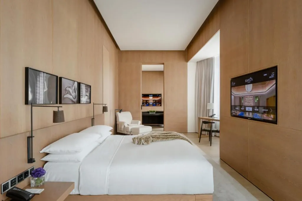 Bund View Suite