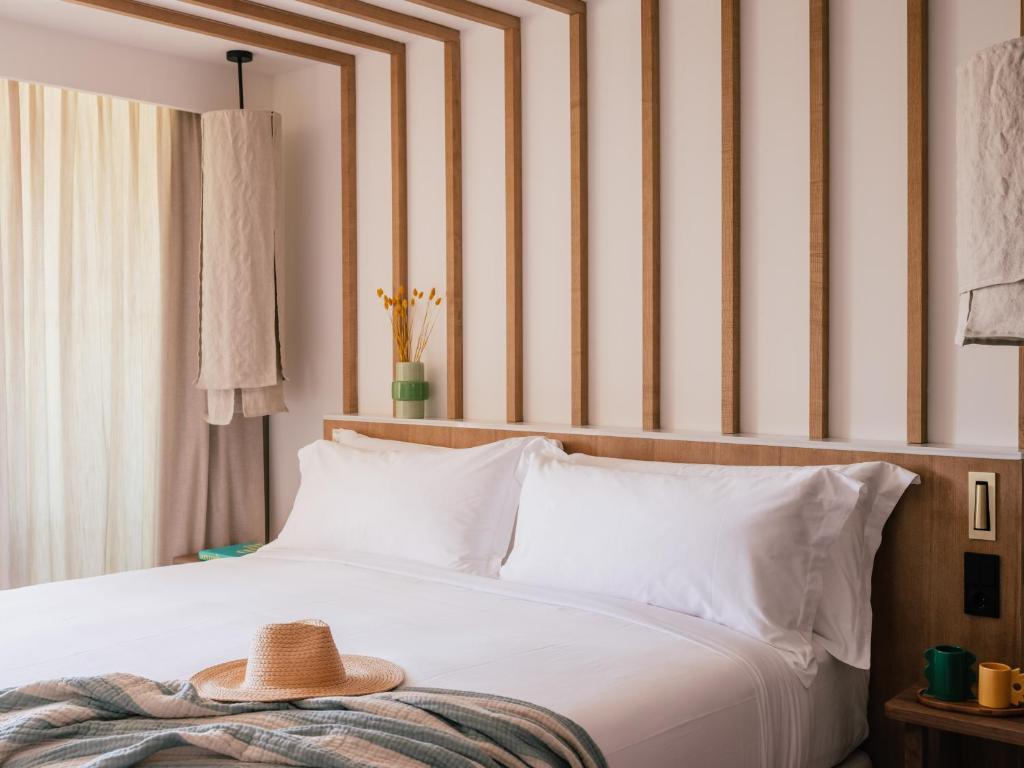 
Always ME Oasis View
