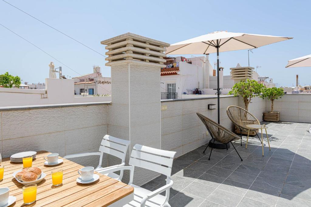 Balkón alebo terasa v ubytovaní Nueva 22 Suites in Nerja by Solaga Holiday Homes