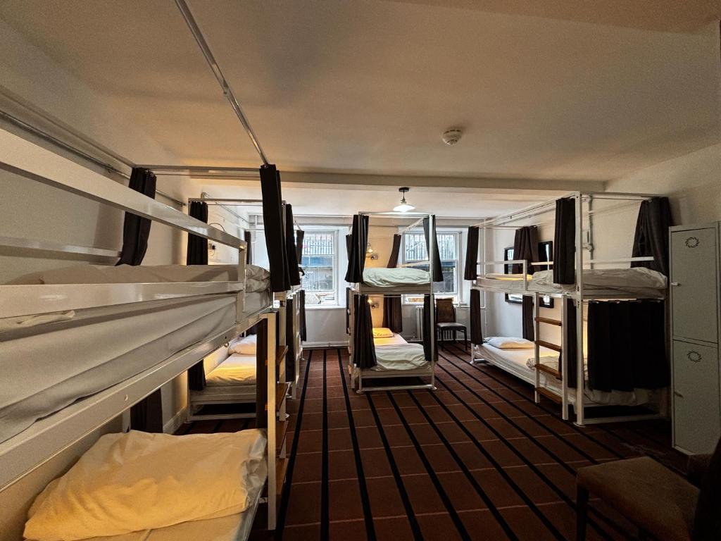 Safestay Glasgow Charing Cross - 