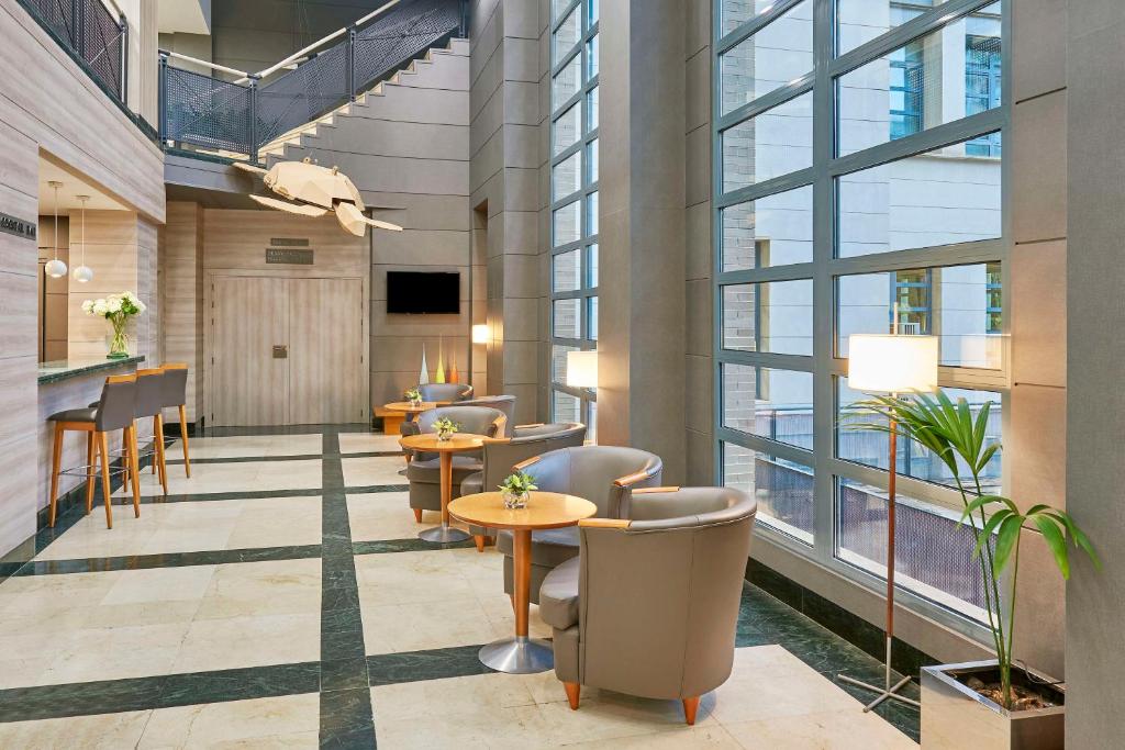 NH Valencia Las Artes - Resim 9