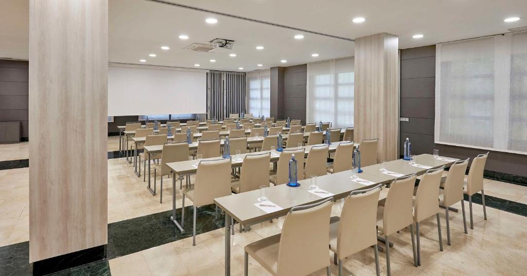 NH Valencia Las Artes - Resim 32