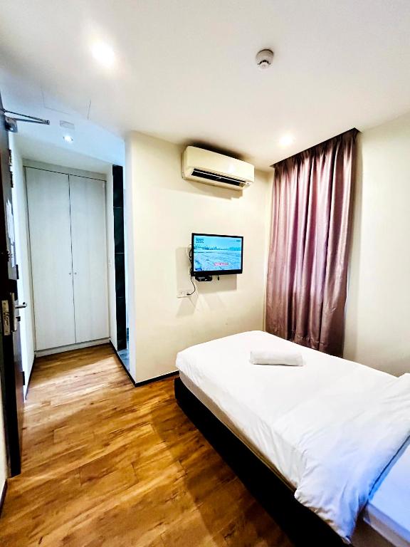 Kino Hotel - Deluxe Single Room
