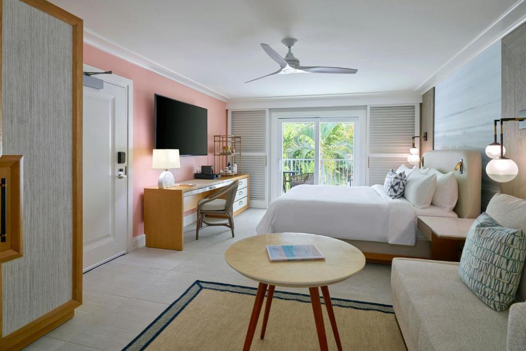 Buoy Haus Beach Resort St Thomas Autograph Collection photo 5