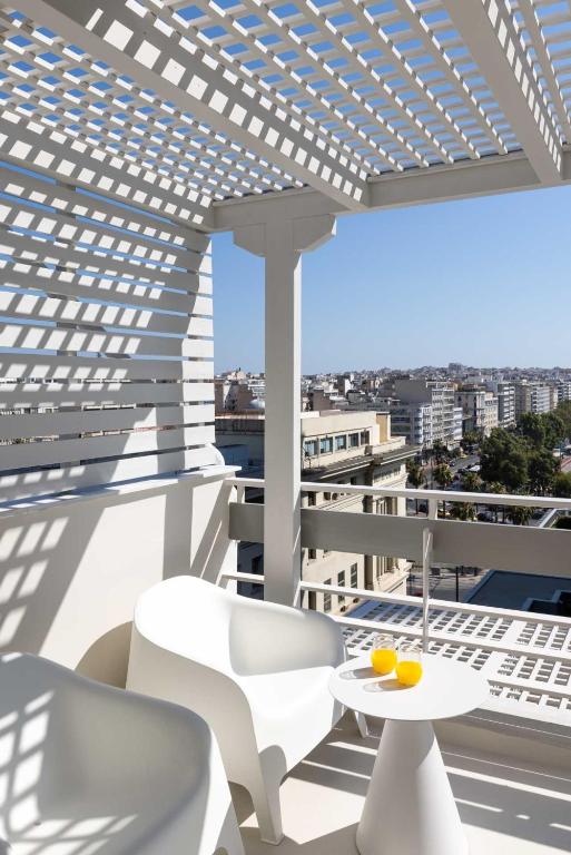 Port Tower Piraeus - Resim 15