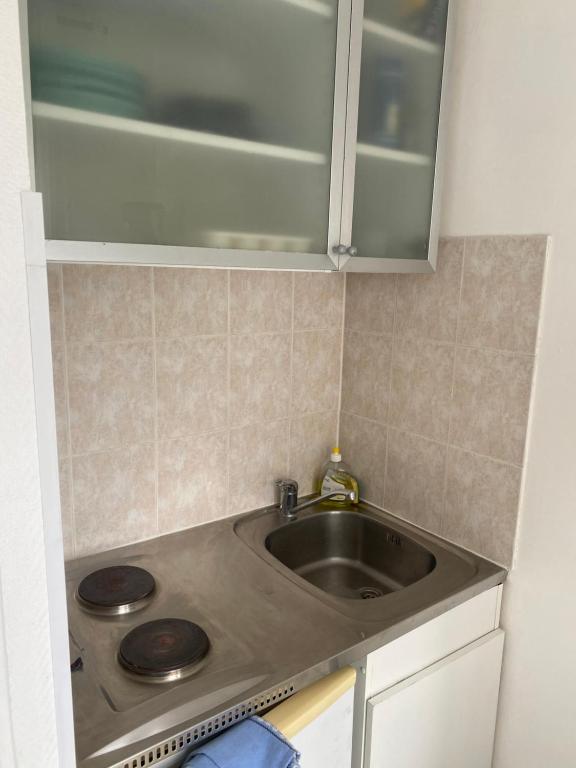 Petit logement bien placé