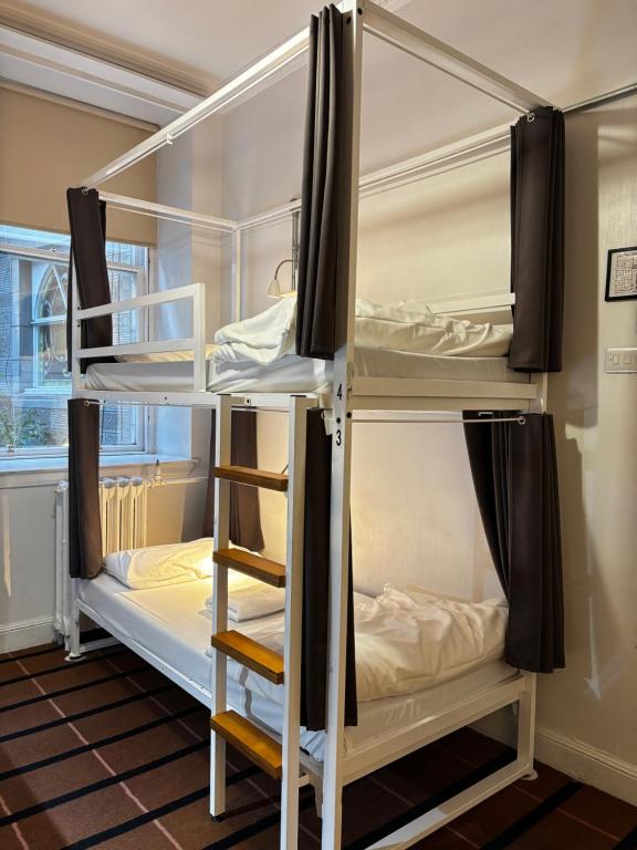 Safestay Glasgow Charing Cross - 