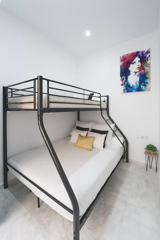 Private House Cathedral Terrace - 5