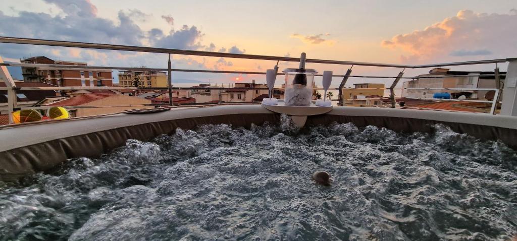 Φωτογραφία από το άλμπουμ του Mediterranean Sunset Veranda Bagnara σε Bagnara Calabra