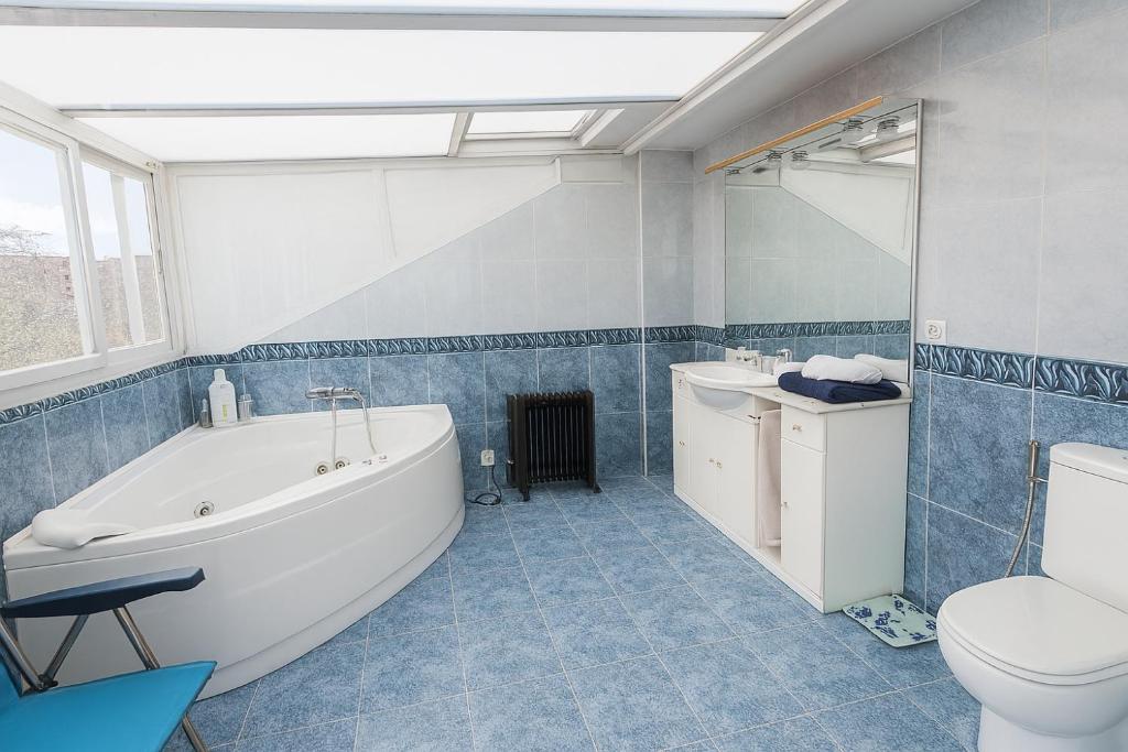 Victors Rooms - Habitaciones Privadas en mi Acogedor Chalet - 11