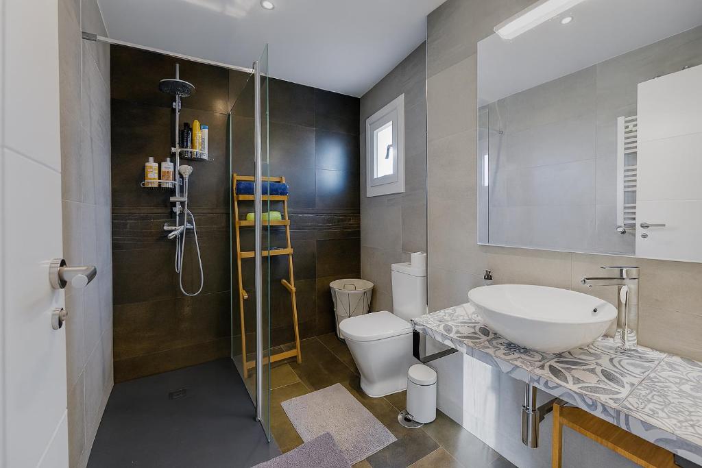 Victors Rooms - Habitaciones Privadas en mi Acogedor Chalet - 3