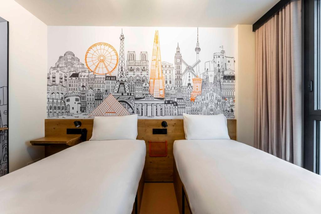 easyHotel Barcelona La Sagrera - Resim 40