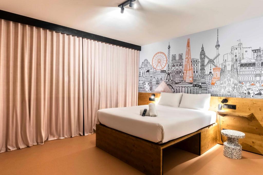 easyHotel Barcelona La Sagrera - Resim 27