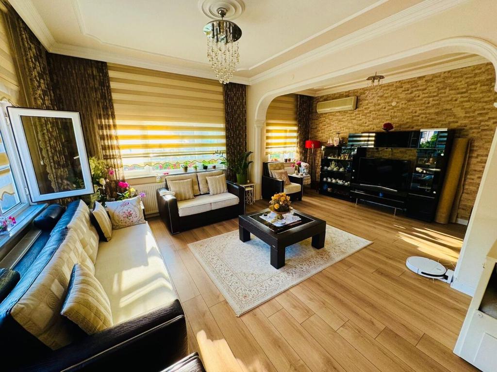 Χώρος καθιστικού στο Luxury Farm House