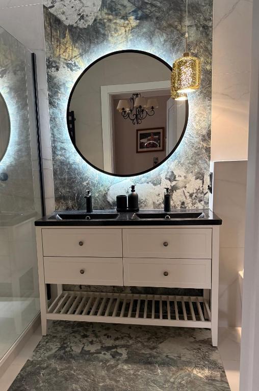 Apartamenty Kuźnia - Suite Con Balcón