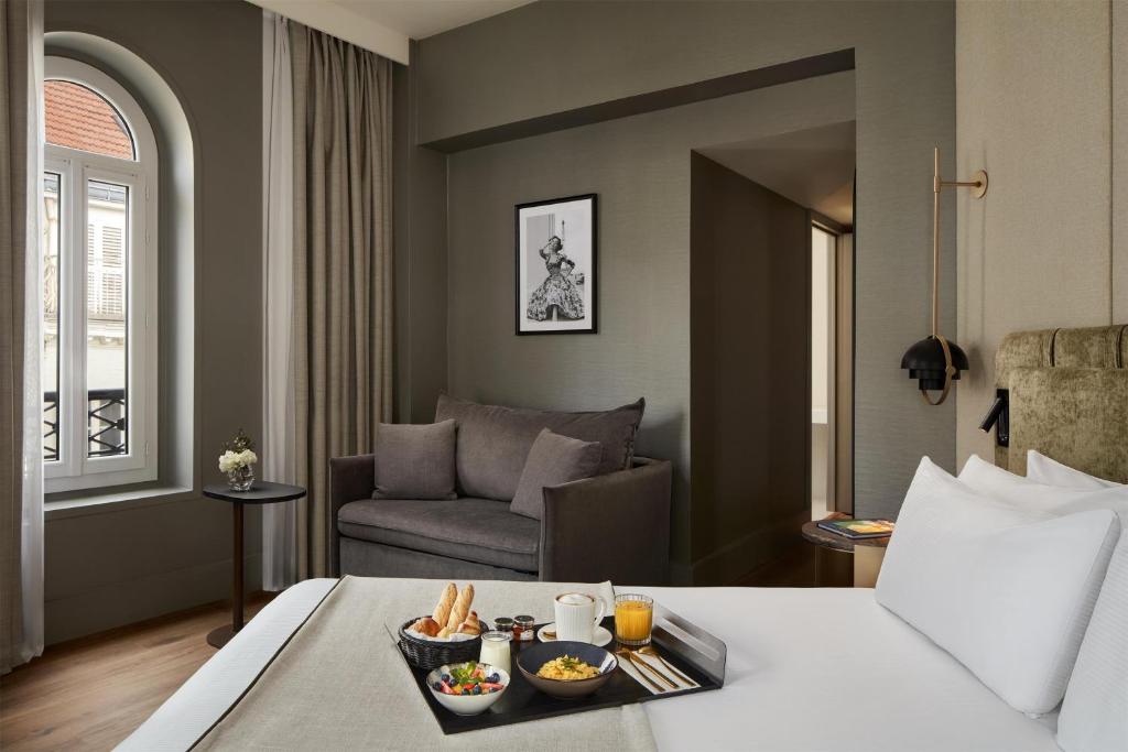 NH Collection Paris Ponthieu Champs-Élysées - Resim 21