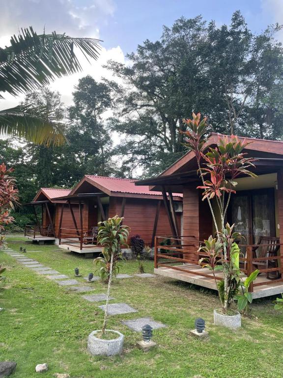 Hotel Brisas del Rio Guápiles - 花园景双人间