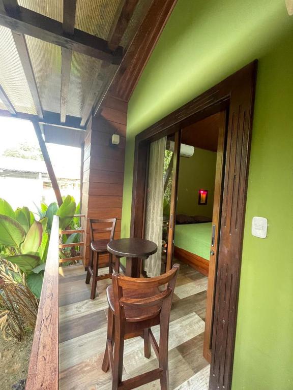 Hotel Brisas del Rio Guápiles - 家庭套房