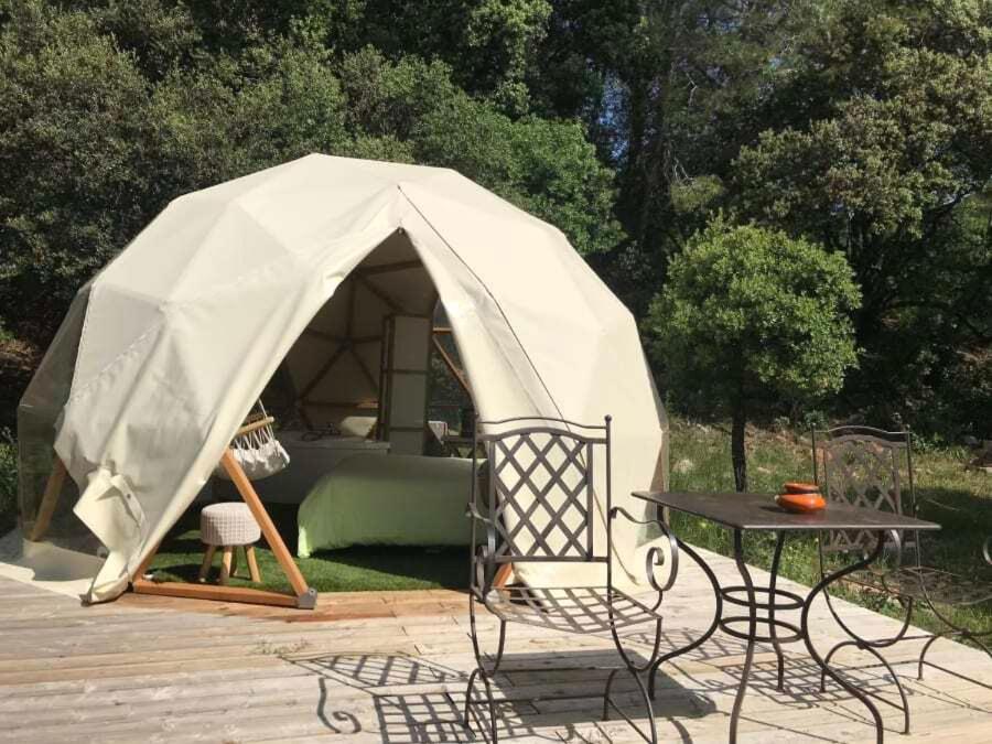 Logements insolites du Domaine de la Tuilière - Tent