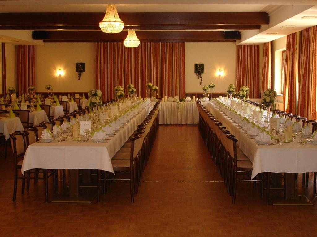 Restaurace v ubytování Gasthof Grillitsch Rösslwirt