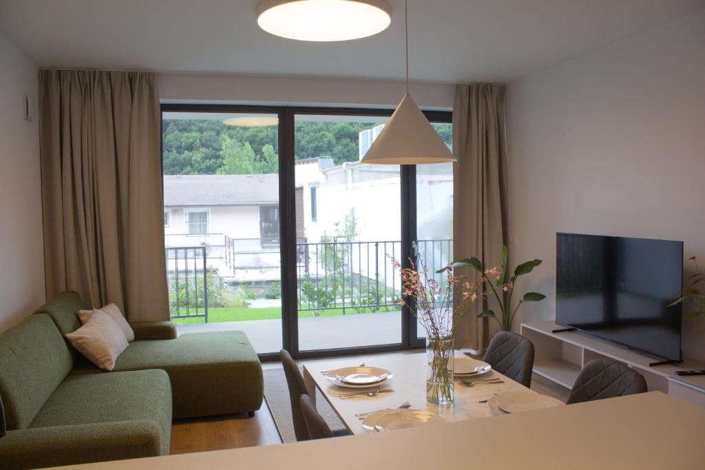 Hotel Taxis Bratislava - Suites - Resim 9