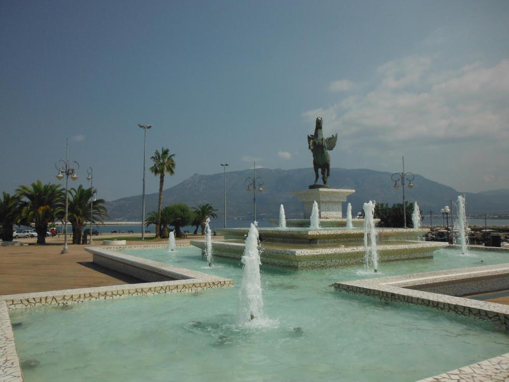 Πισίνα στο ή κοντά στο Akrokorinthos View House