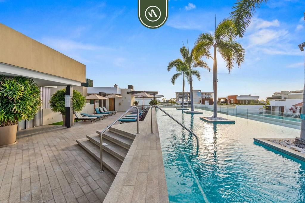 Curated visual reference: Gallery Detail: Amazing 1 Br Condo In Romantic Zone