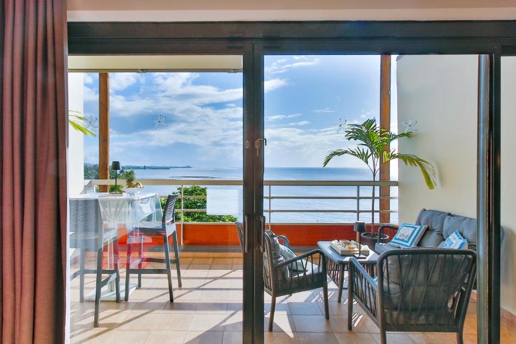Blue Horizon - Le Luxury Matavai Beach - Piscine - Vue Mer - photo 6 - Tahiti, Polynésie