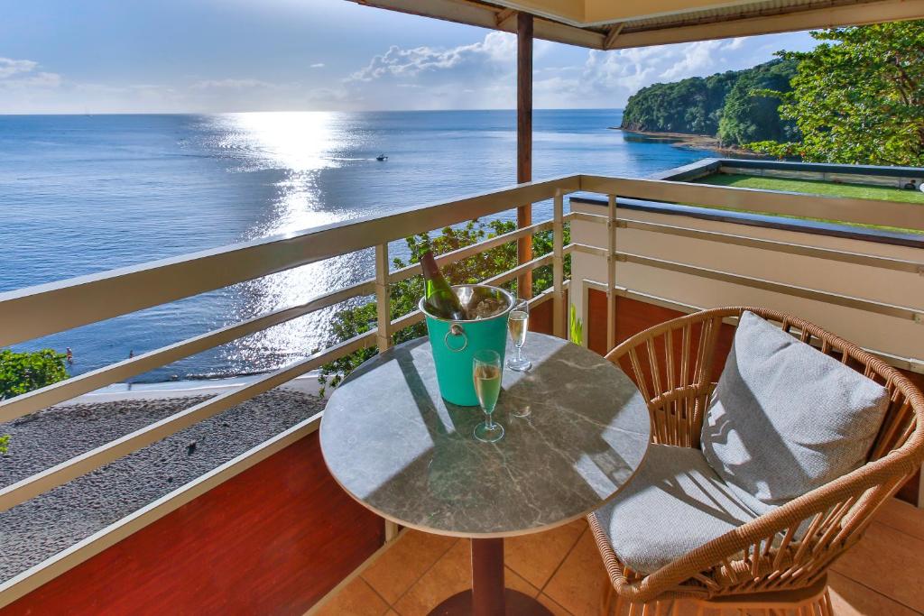 Blue Horizon - Le Luxury Matavai Beach - Piscine - Vue Mer - photo 10 - Tahiti, Polynésie