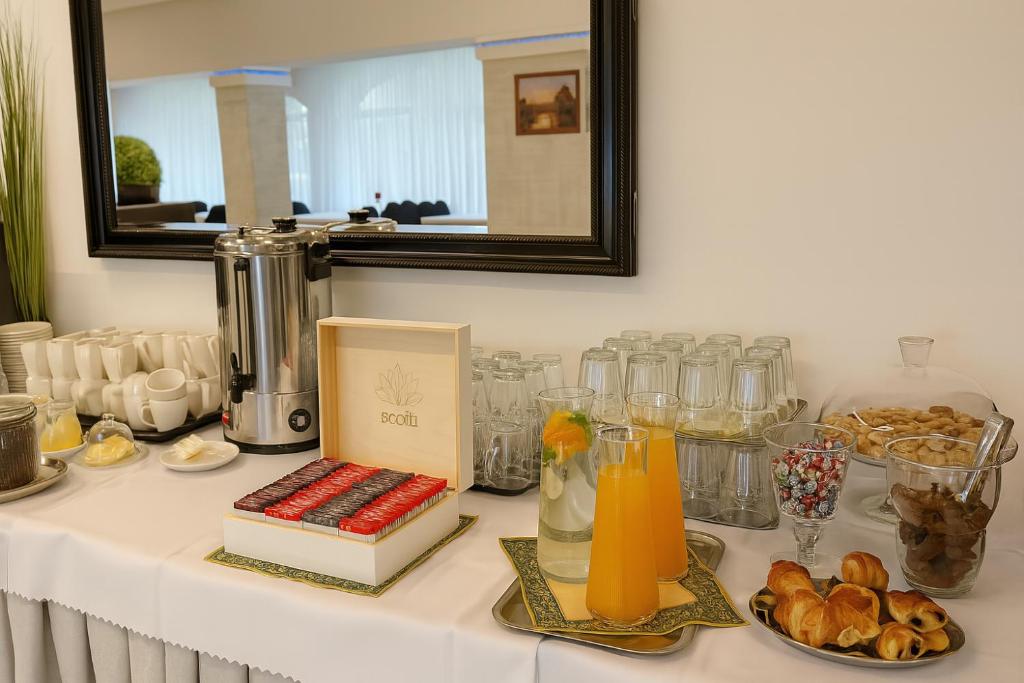 Hotel Junior 2 - Resim 28