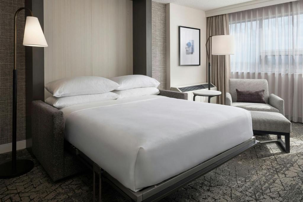 Sheraton Cavalier Calgary Hotel - Resim 27