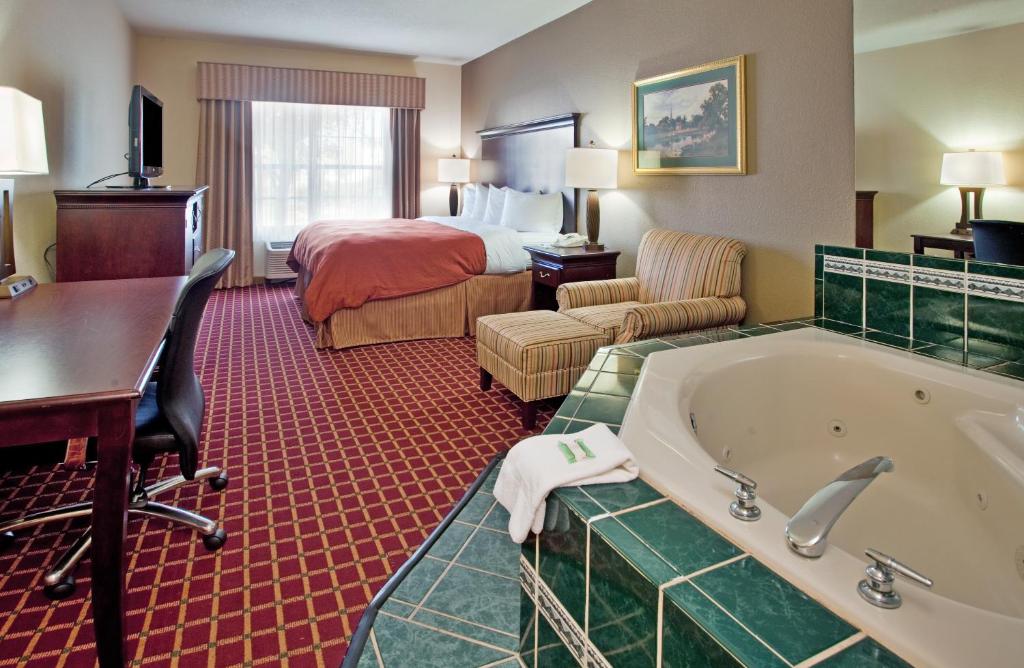 Country Inn & Suites by Radisson, Columbia, SC - King Suite Met Whirlpool - Niet -roken