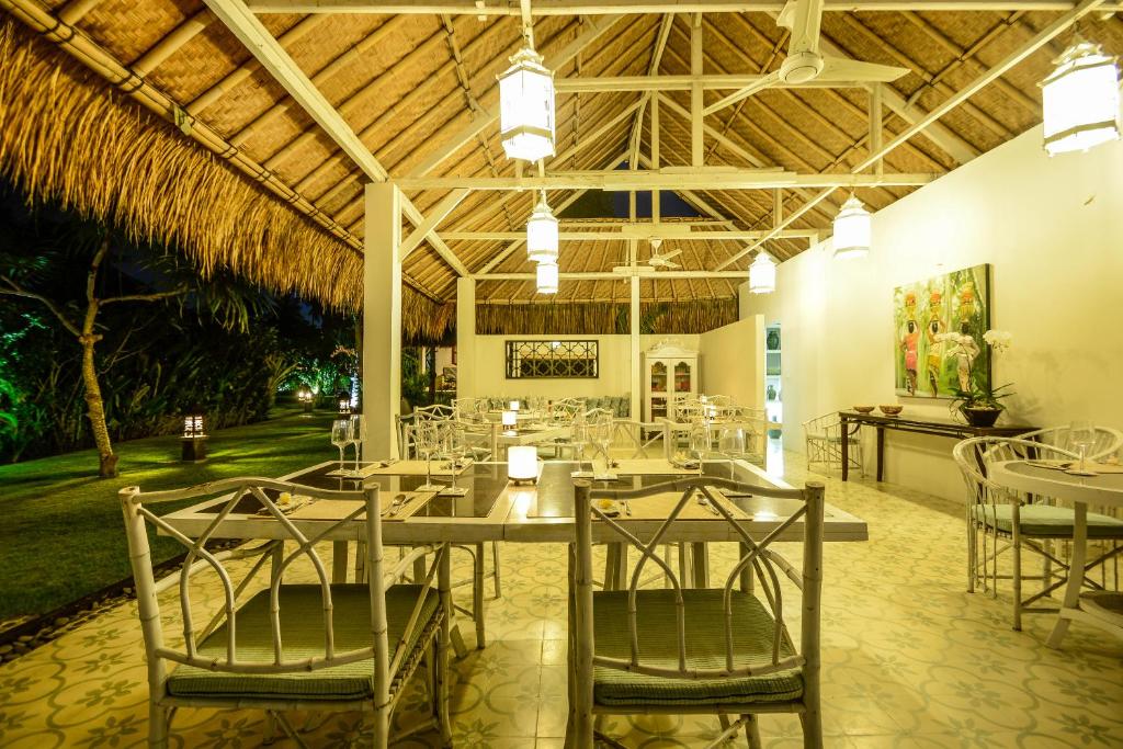Restaurace v ubytování Aashaya Jasri Resort