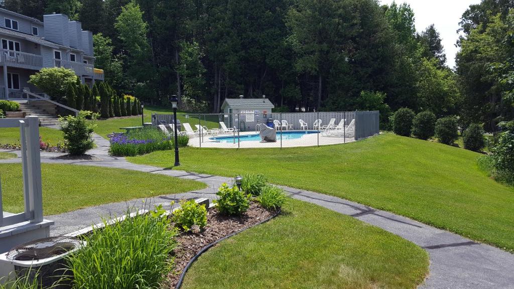 Evergreen Hill Condominiums photo