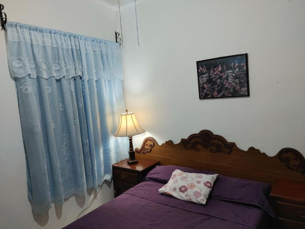 Postel nebo postele na pokoji v ubytování Connected House in Torreón