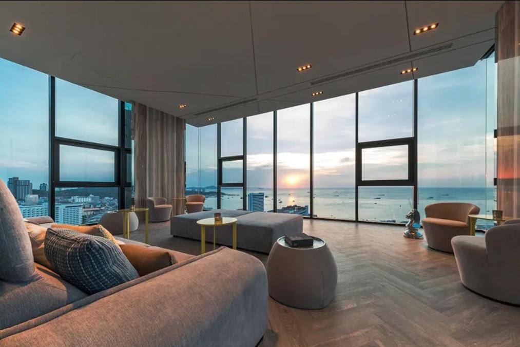 Χώρος καθιστικού στο 2 Bed Room Great Location Amazing Infinity Pool