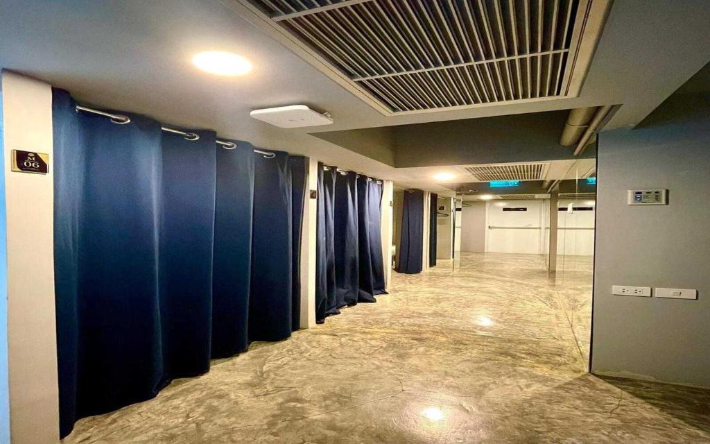 Dancenter The Spades Hostel - Resim 16