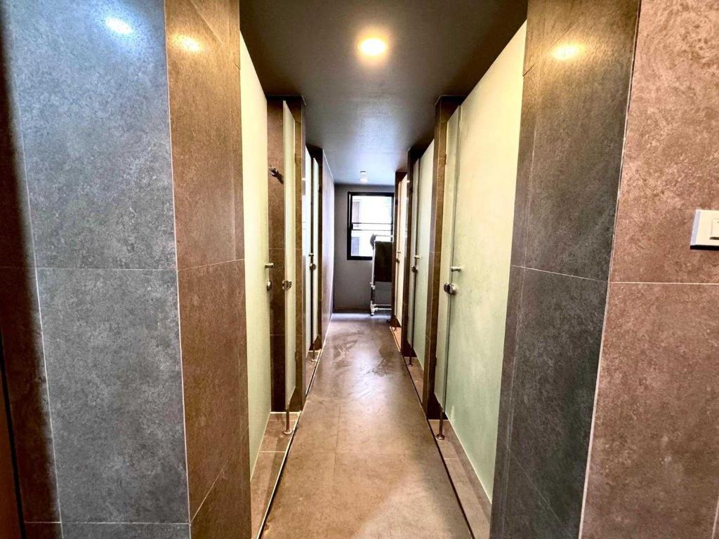 Dancenter The Spades Hostel - Resim 18